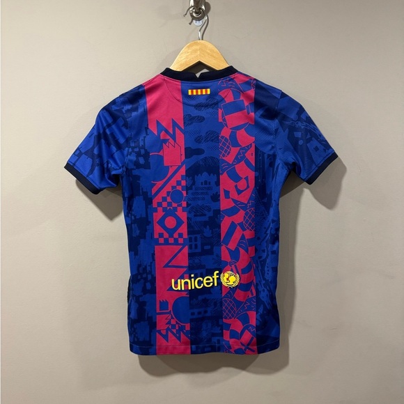 2021-2022 FC Barcelona Football Soccer Jersey - Picture 2 of 10